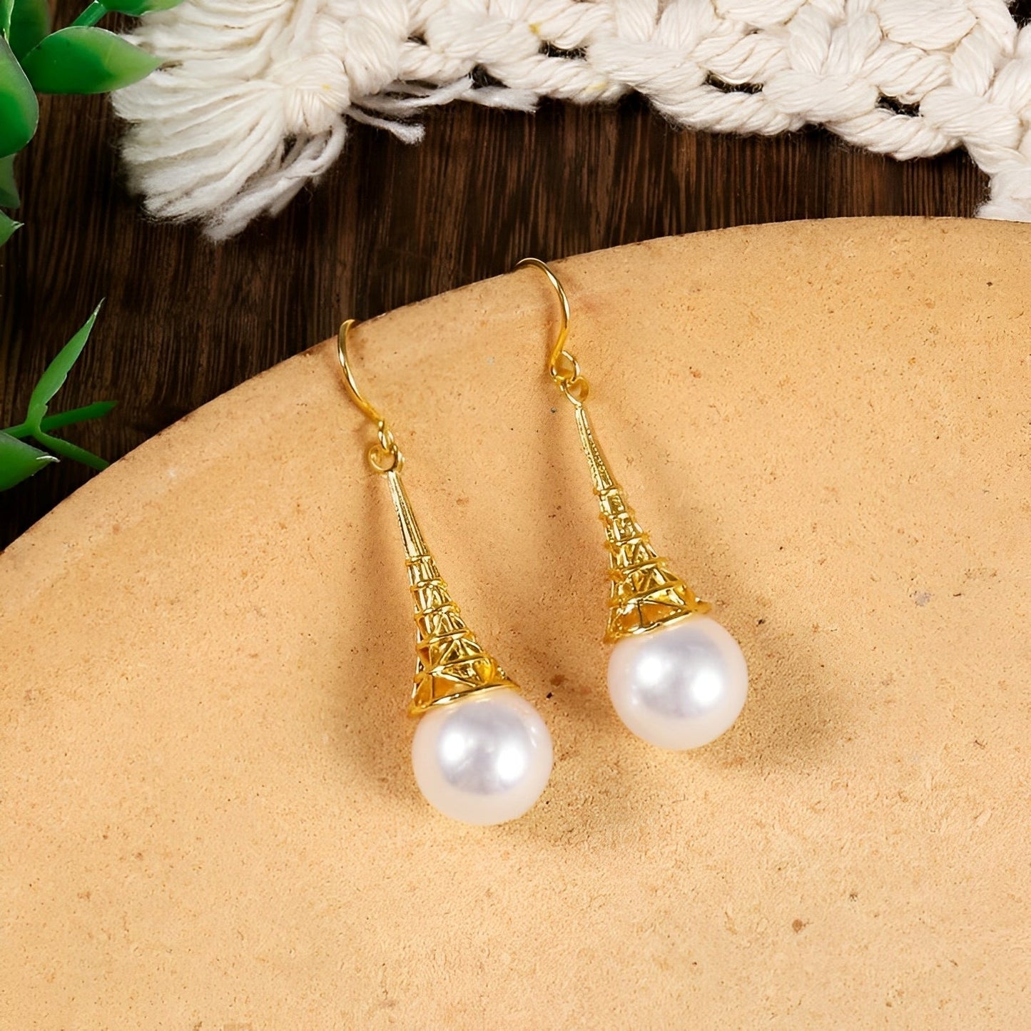 Feliza – Vintage Golden Earrings with Hanging Pearls