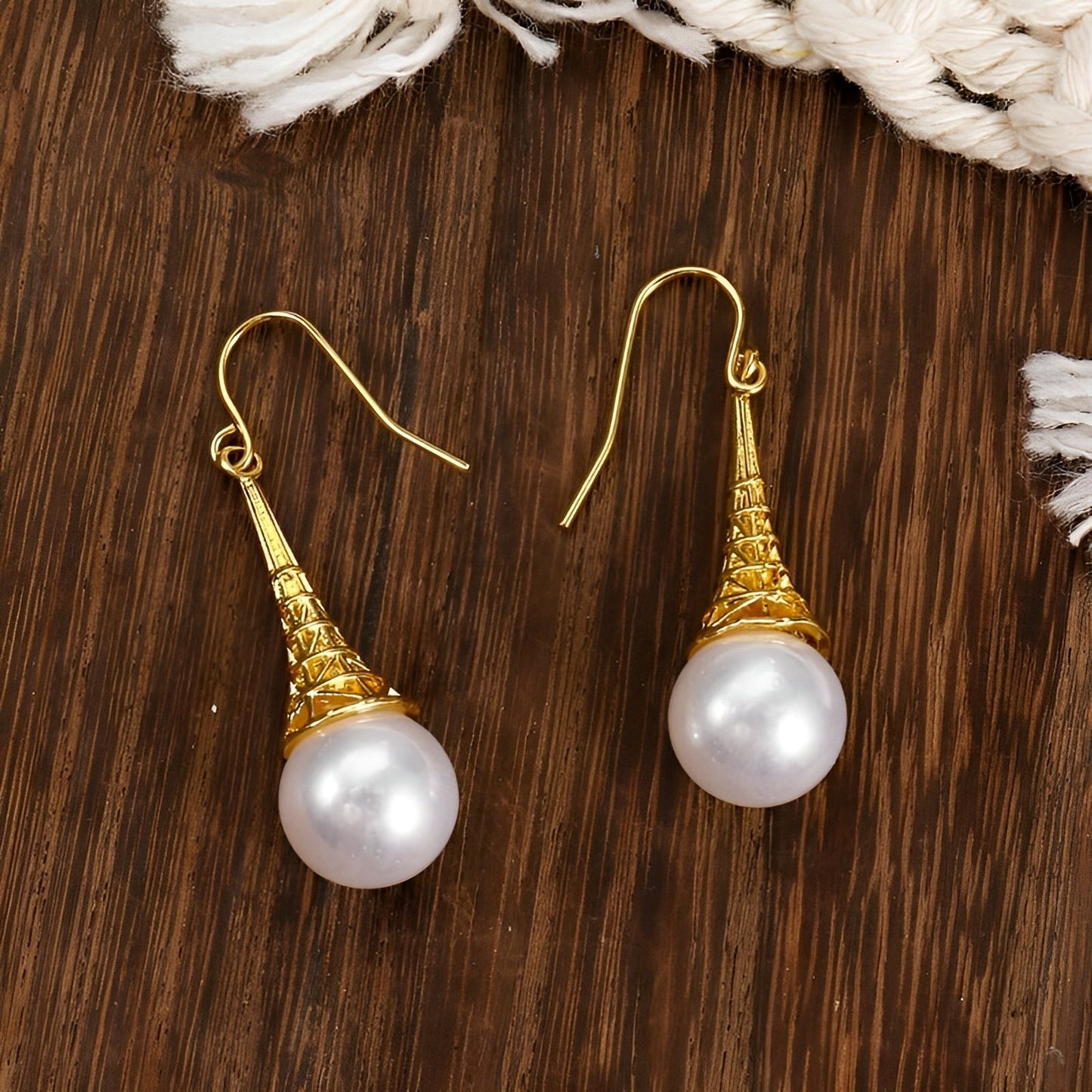 Feliza – Vintage Golden Earrings with Hanging Pearls