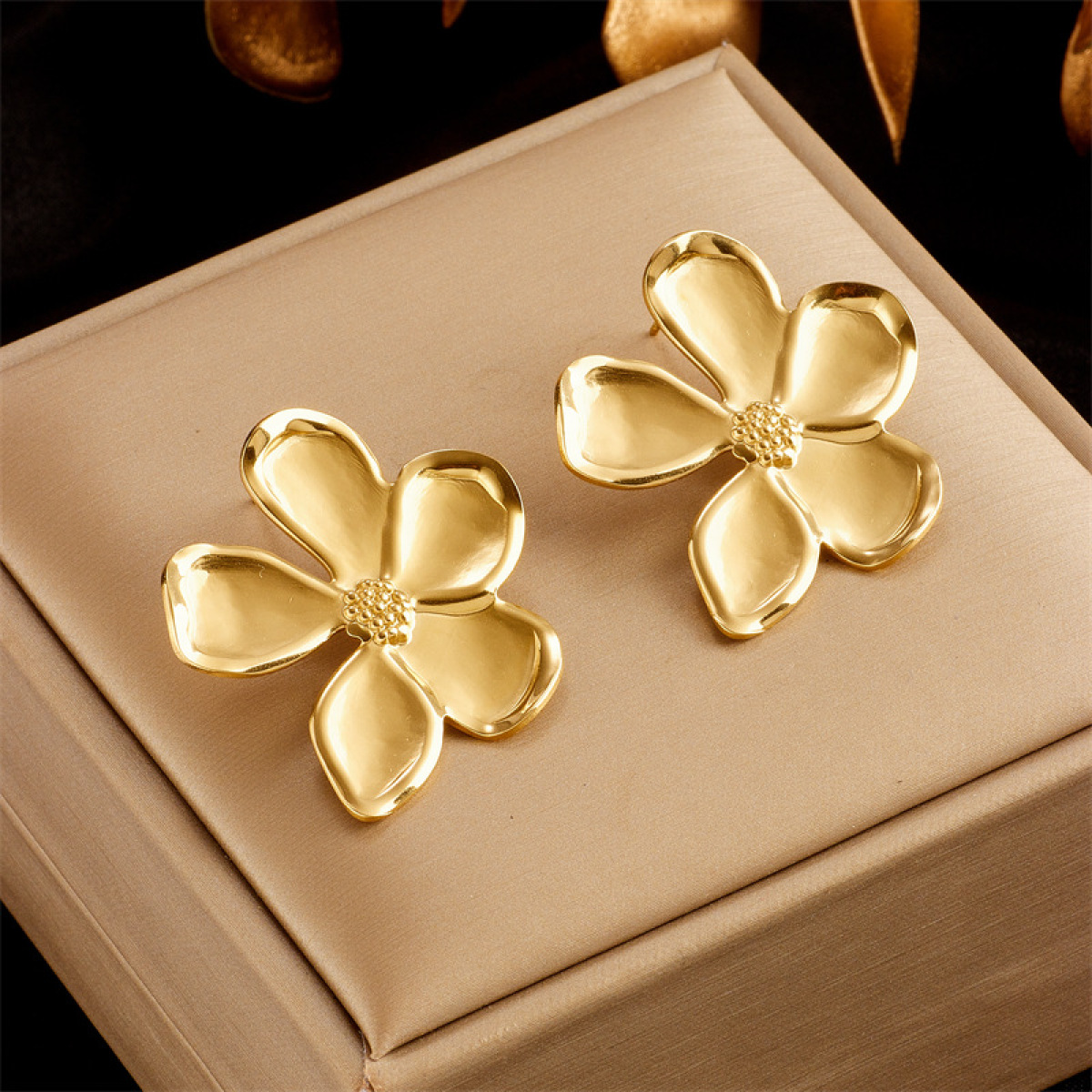 Women’s Flower Ear Studs with Five Petals and Curved Design