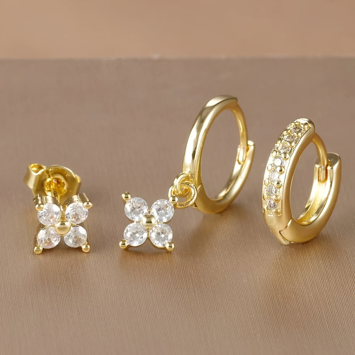 Selena – Earring Set with Clip Detail