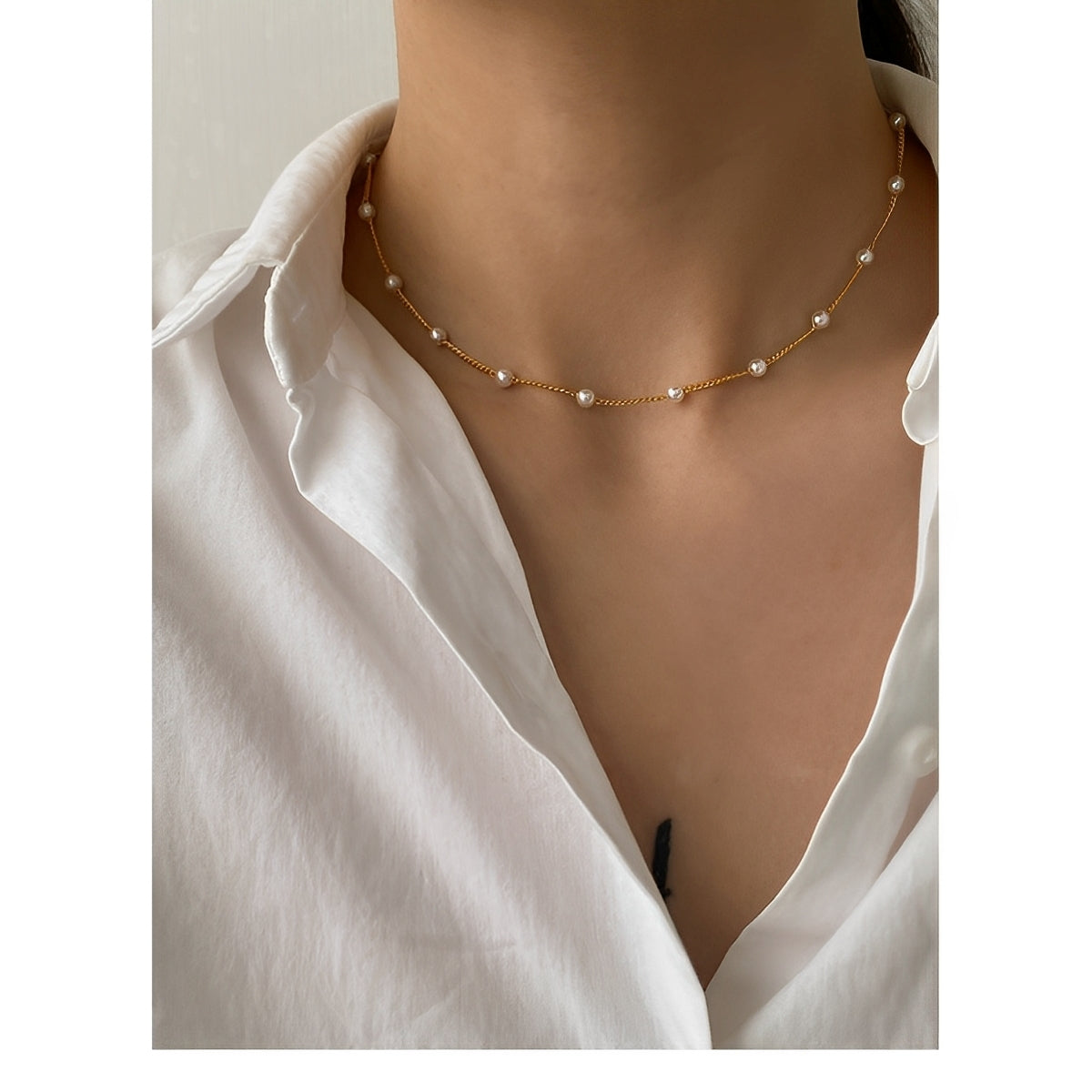 Noelia – Stylish Necklace with Small Pearl
