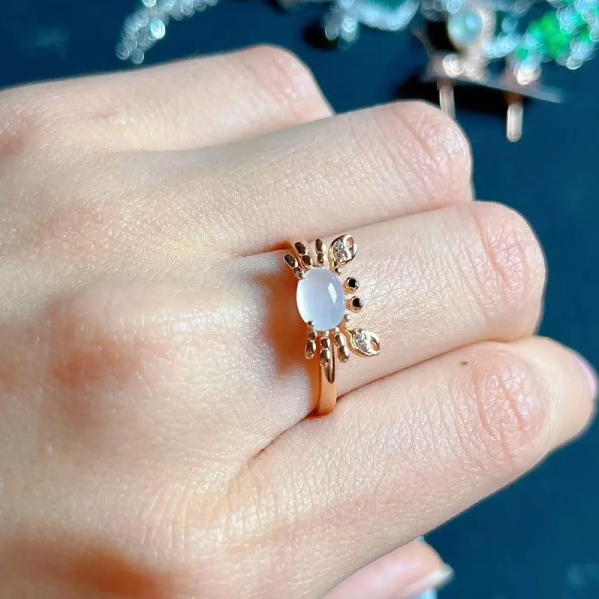 Women’s Ring with Crab Motif and Round Center Piece