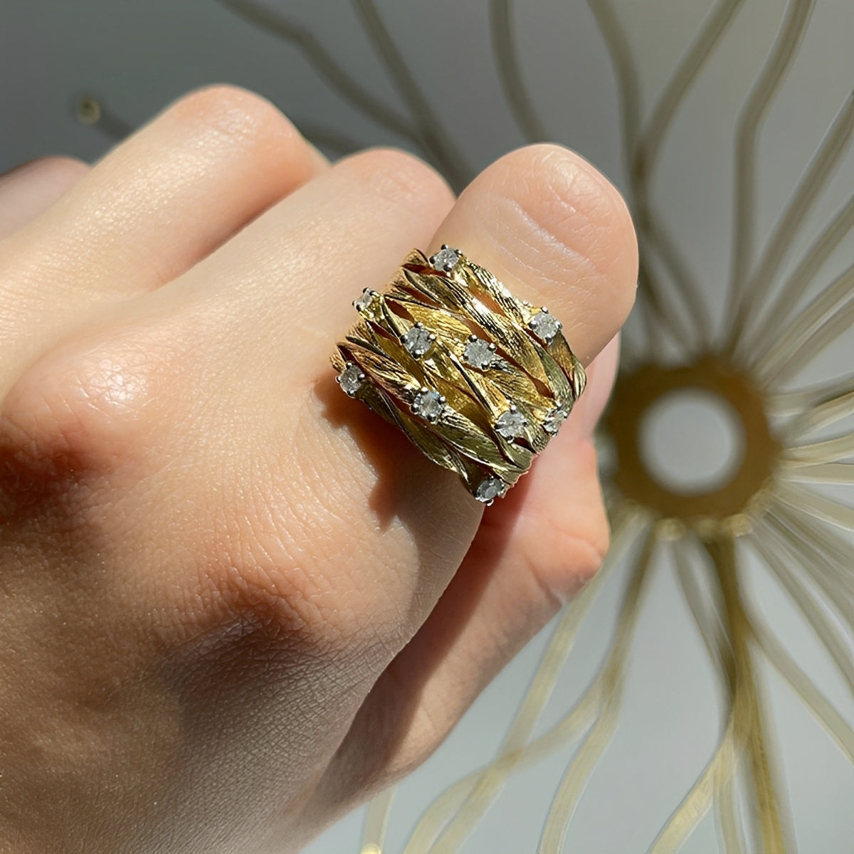 Marisse – Vintage-inspired ring in gold with fine shine