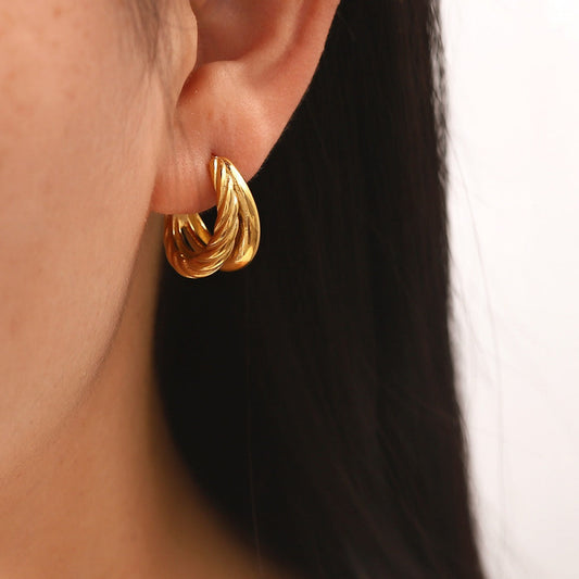 Ayesh – Stylish Gold Earrings