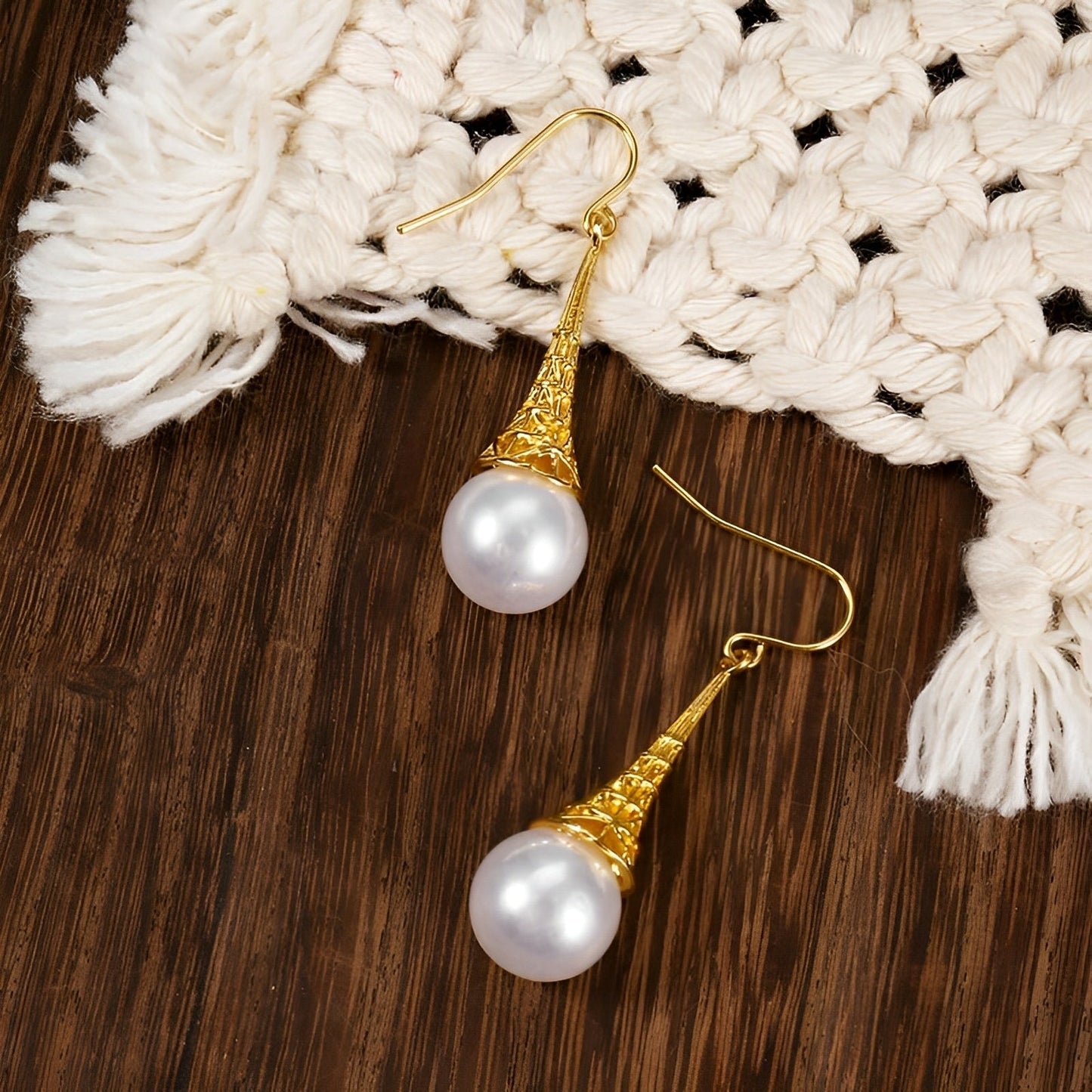 Feliza – Vintage Golden Earrings with Hanging Pearls