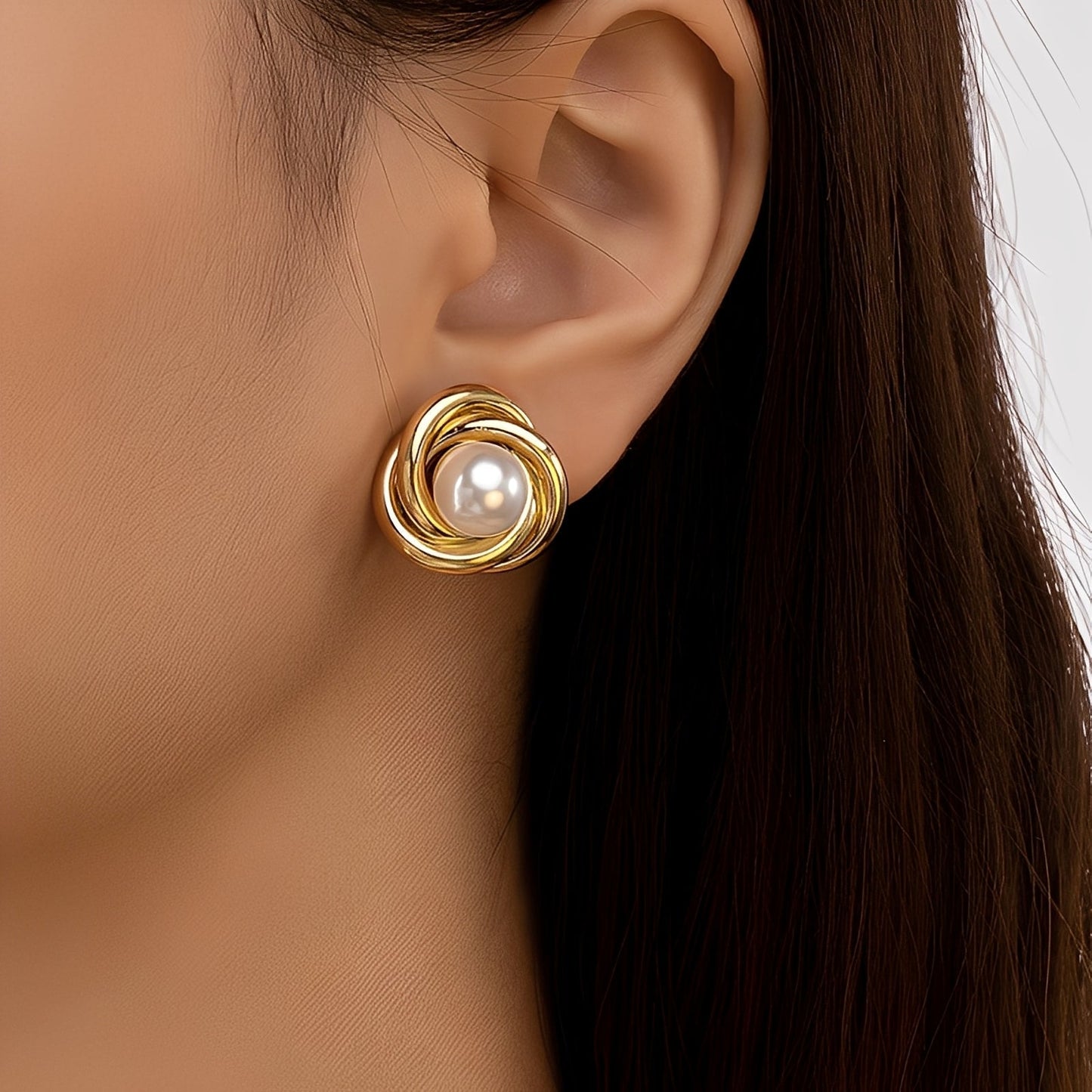 Krisna – Stylish Gold Earrings with Pearls