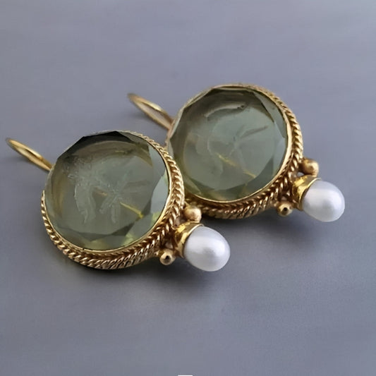 Nolwenn – Vintage Earrings with Pearl and Emerald