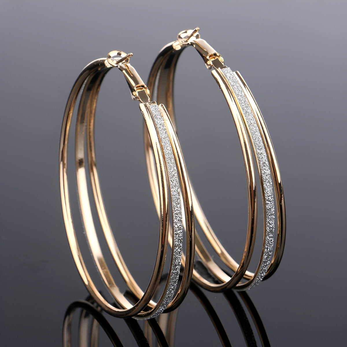 Nori – Vintage Shiny Earrings