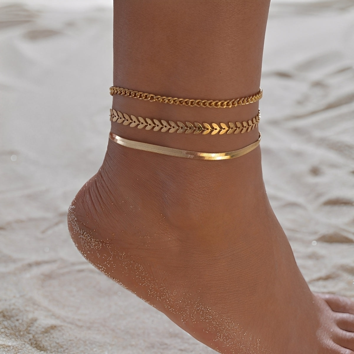 Odelia – Stylish Golden Anklet