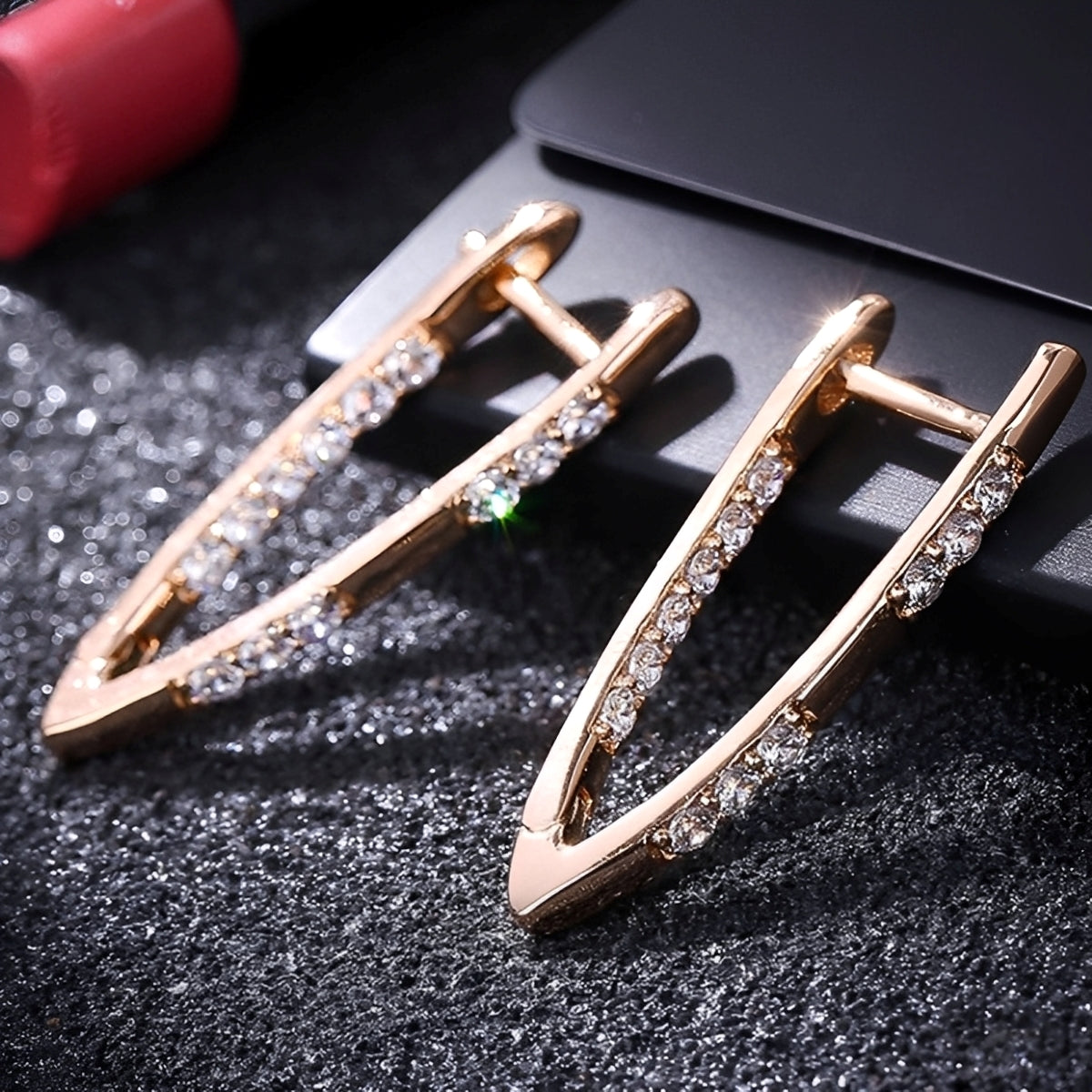 Cleah – Stylish Elegant Earrings