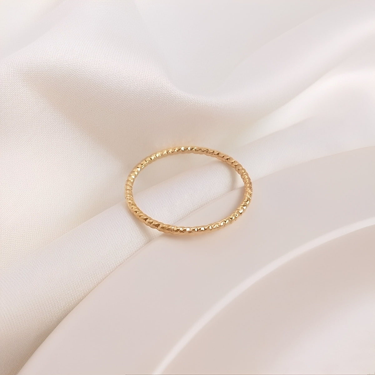 Sophie – Ring Into the Wind with Tail Combined