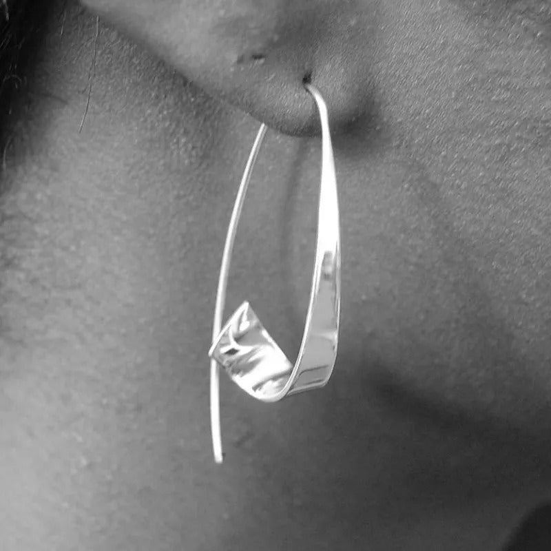 Clea – Timeless Gold & Silver Earrings