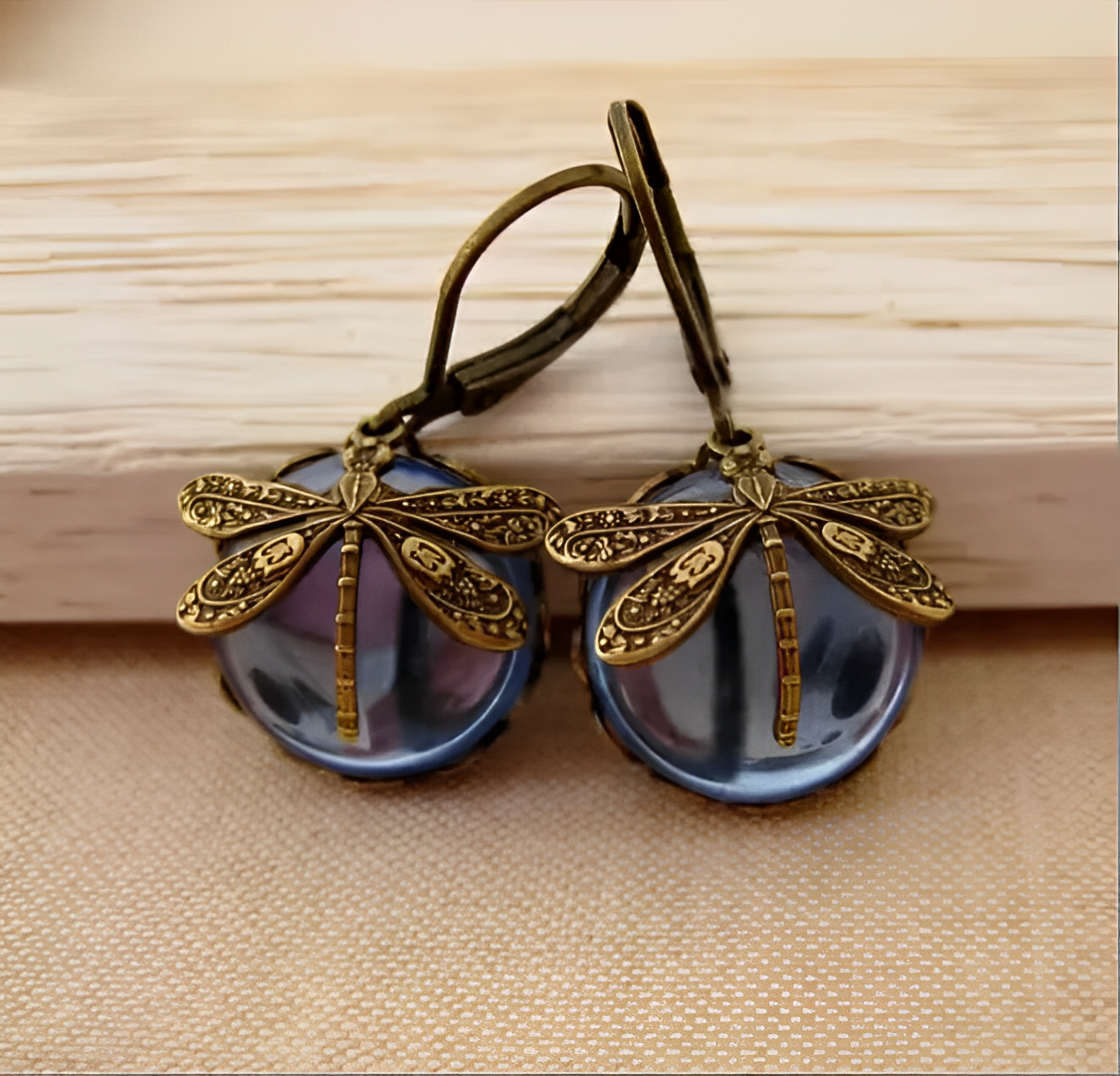 Elowen – Dragonfly Earrings Gold Antique Style