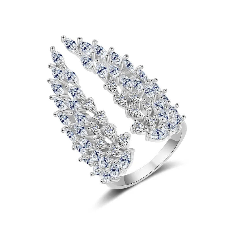 Isaline – Ring with Angel Wings made of Silver