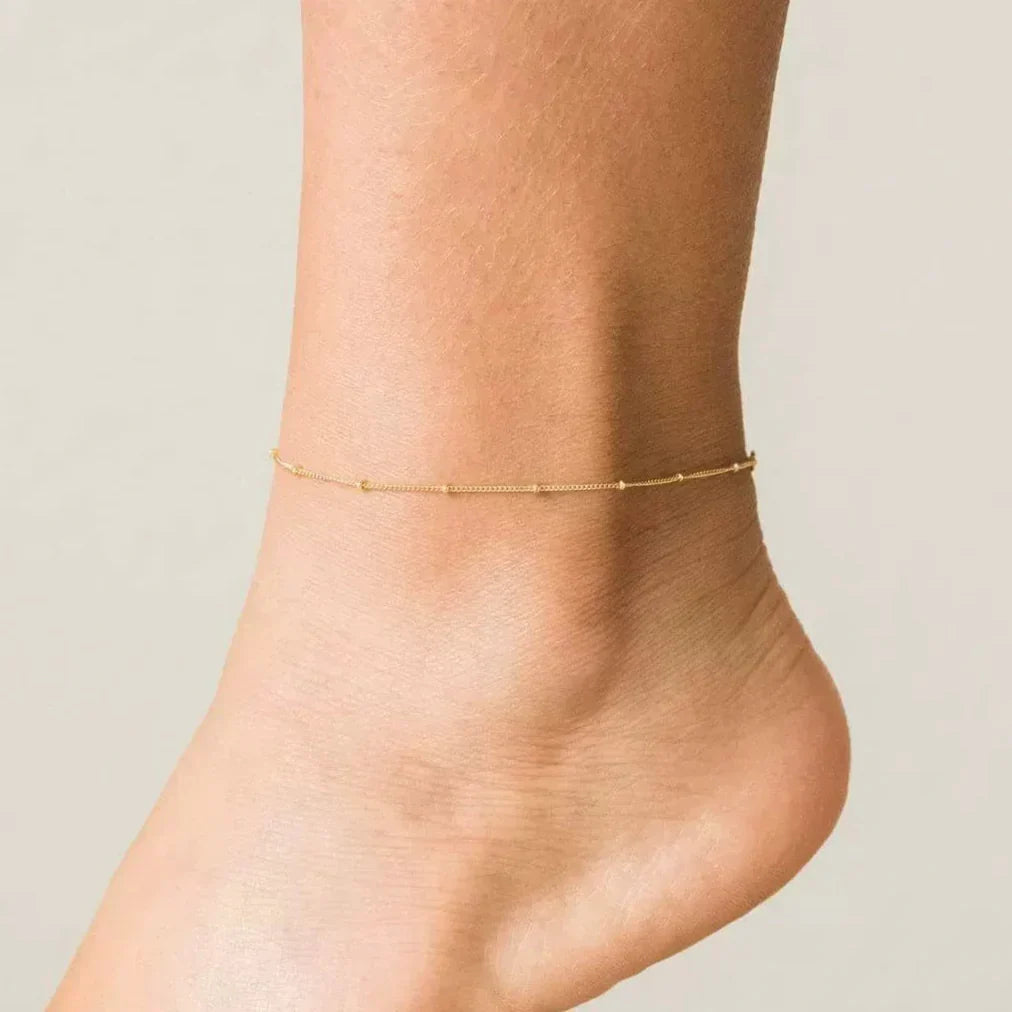 Wren – Stylish gold ankle chain