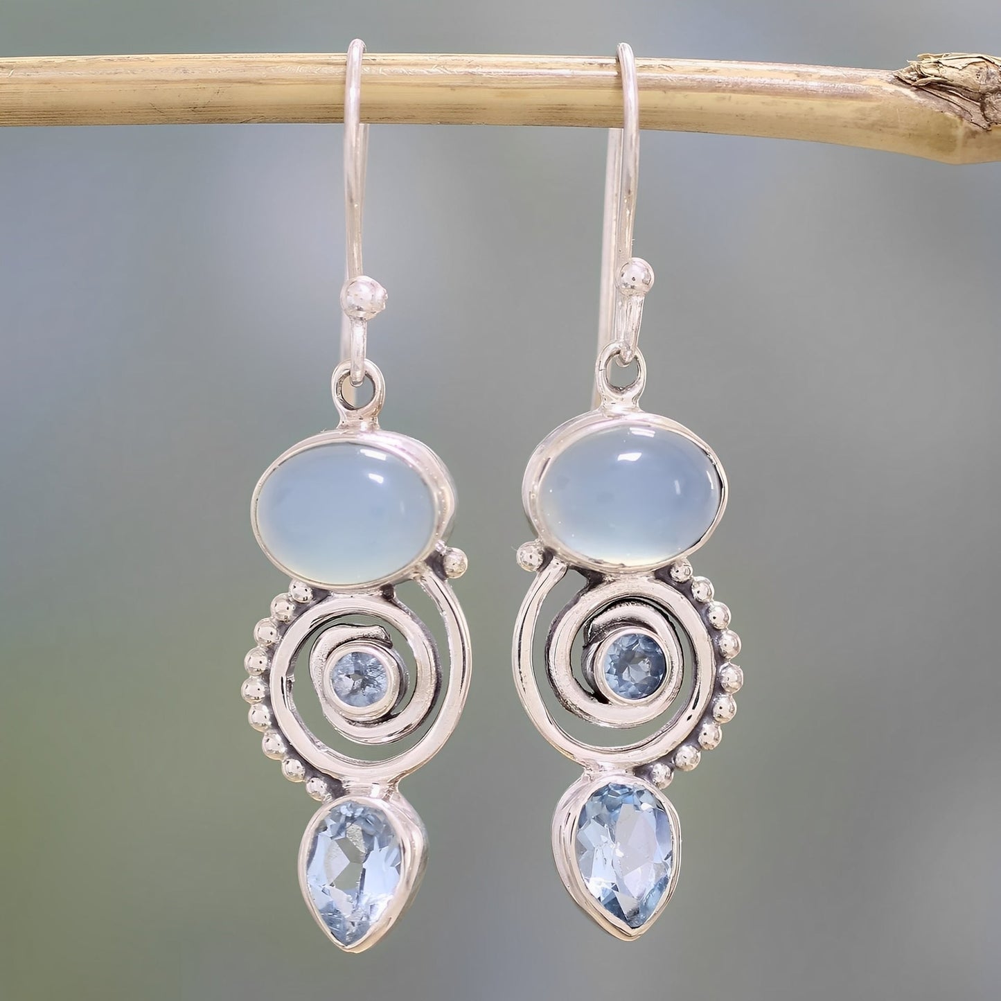 Lunaria – Vintage Earrings with Moonstone