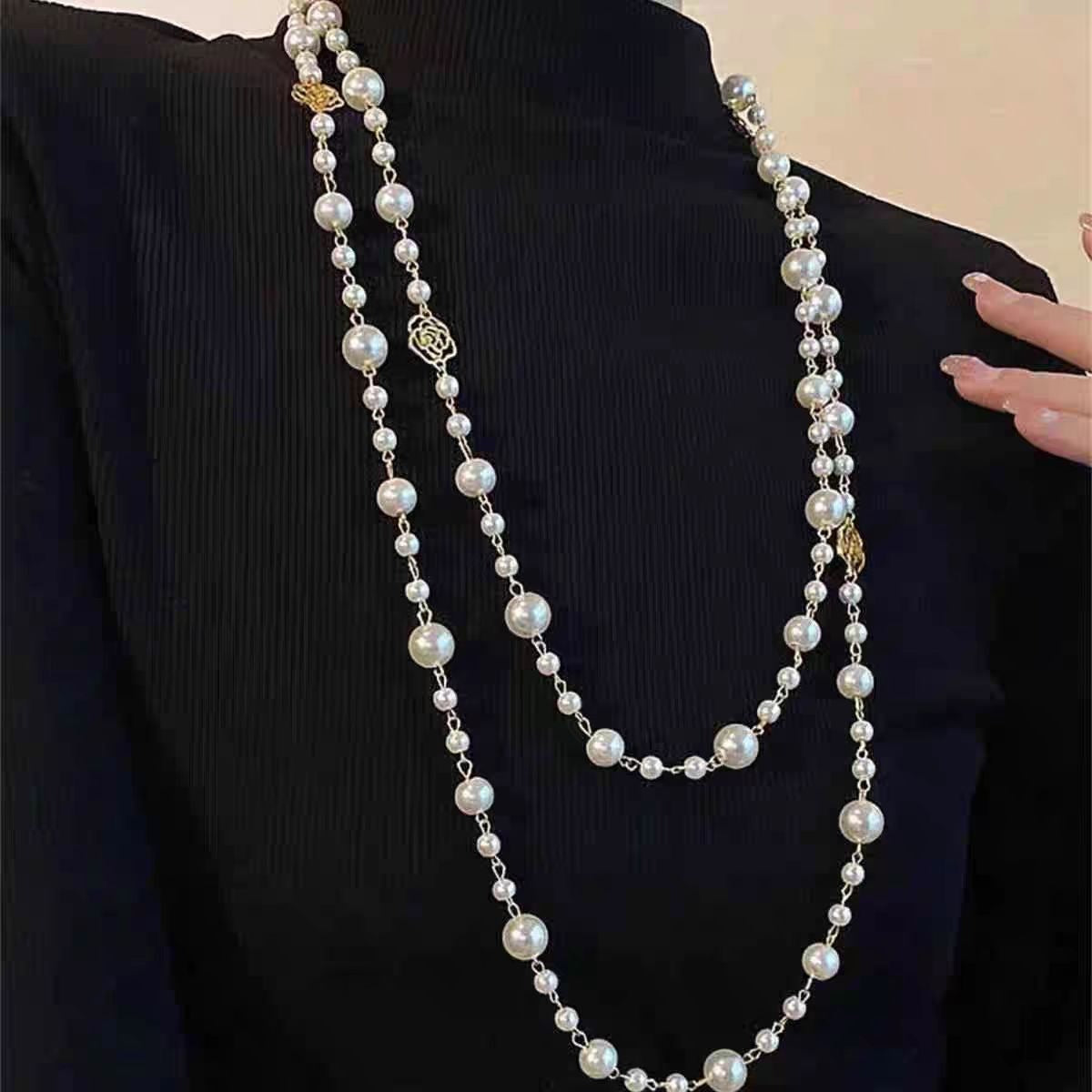 Collen – Stylish Gold Necklace with Pearl