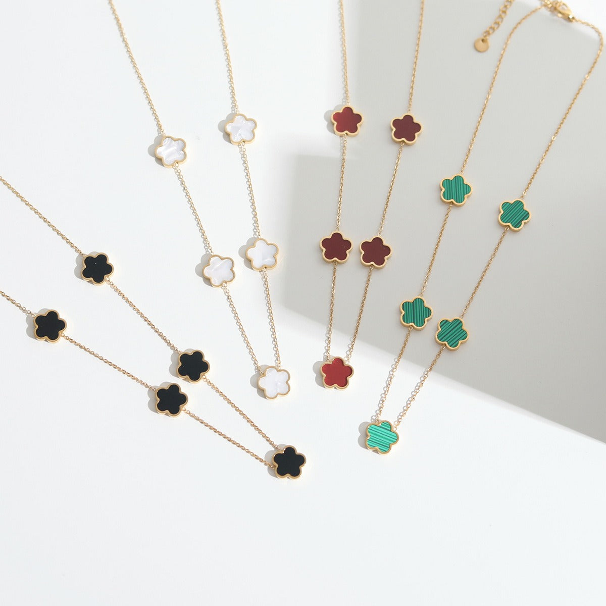 Elise – Elegant Trèfle Necklace