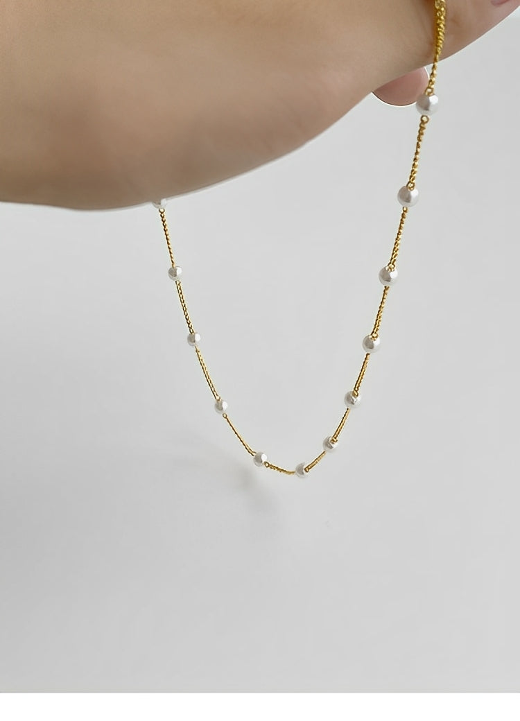 Noelia – Stylish Necklace with Small Pearl