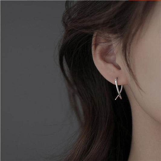 Emilie – Earrings stylish crossed lines