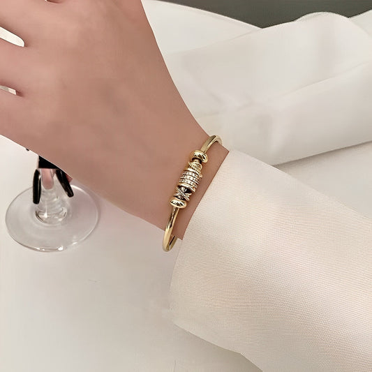 Ella – Adjustable Bracelet with Golden Pendants