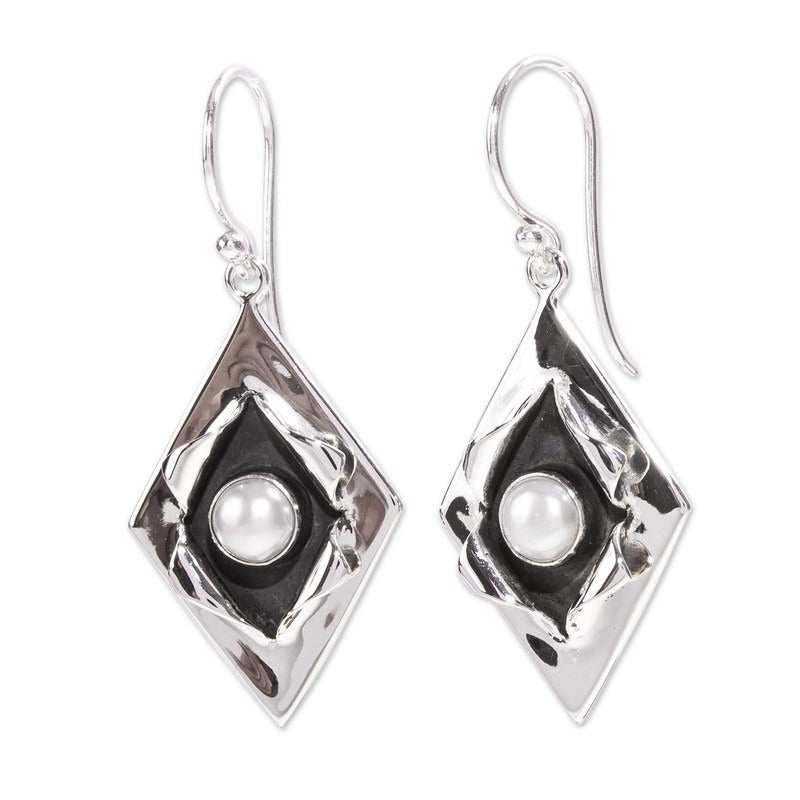 Nova – Vintage Earrings with Pearls & Stylish Silver