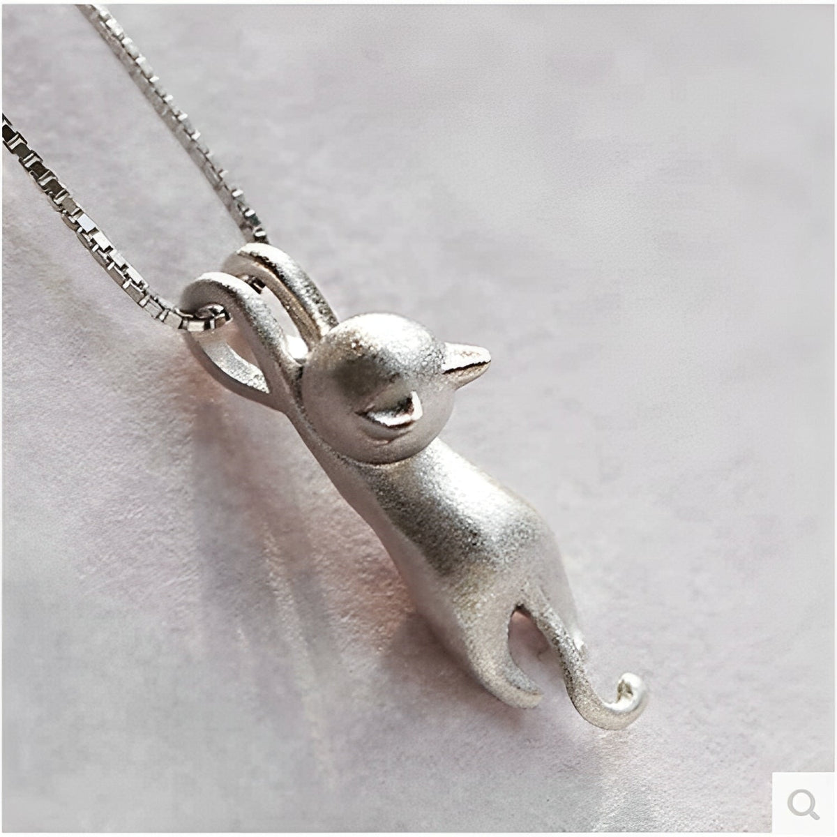Mina – Playful Kitten Necklace