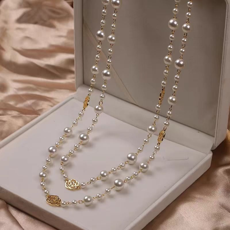 Collen – Stylish Gold Necklace with Pearl