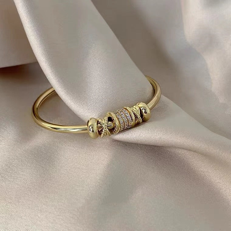 Ella – Adjustable Bracelet with Golden Pendants