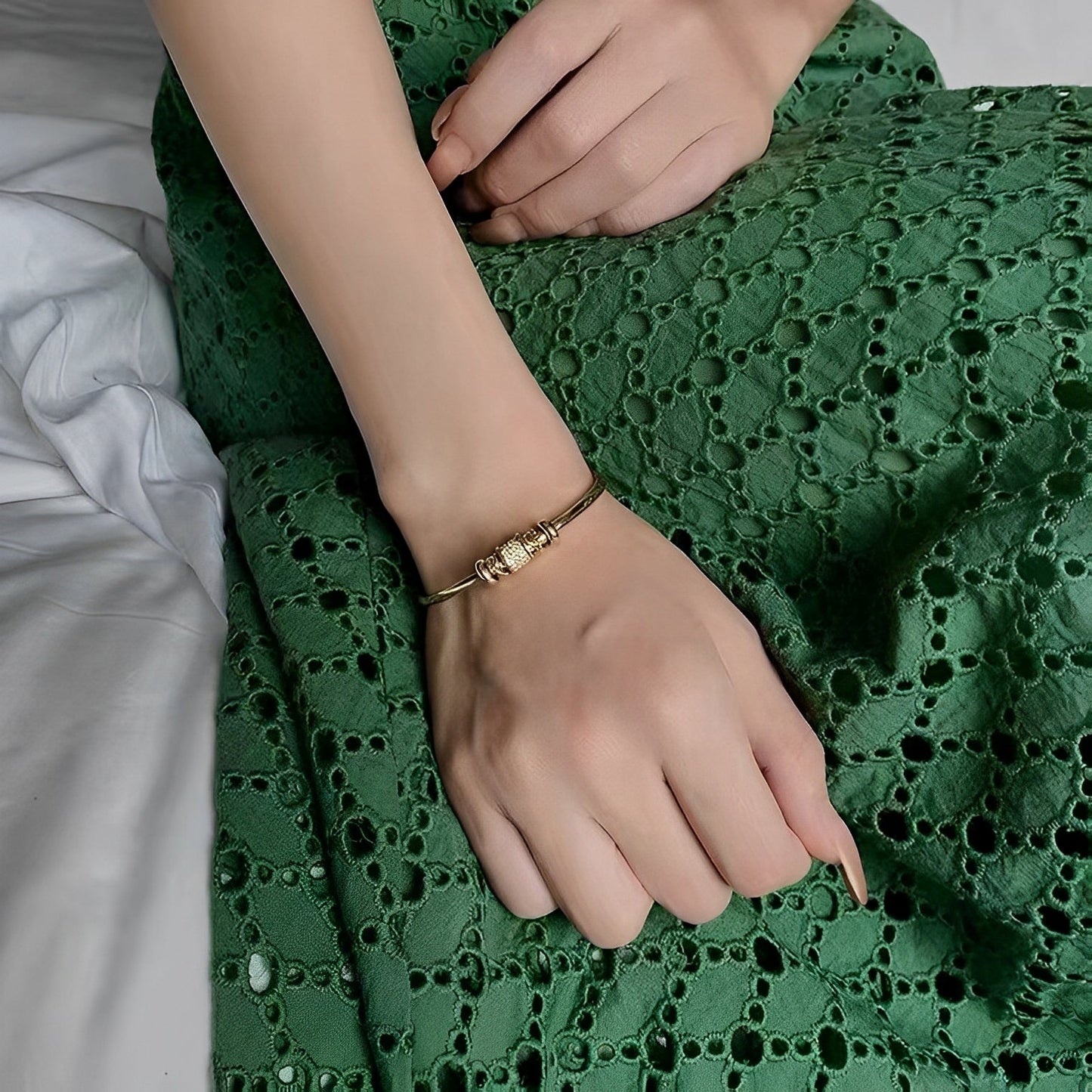Ella – Adjustable Bracelet with Golden Pendants