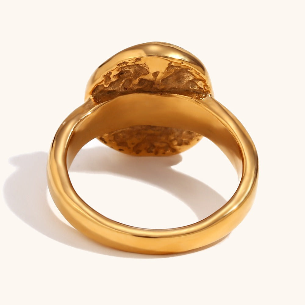 Solenya – Ring with Crystal Gold Sun-Moon Motif