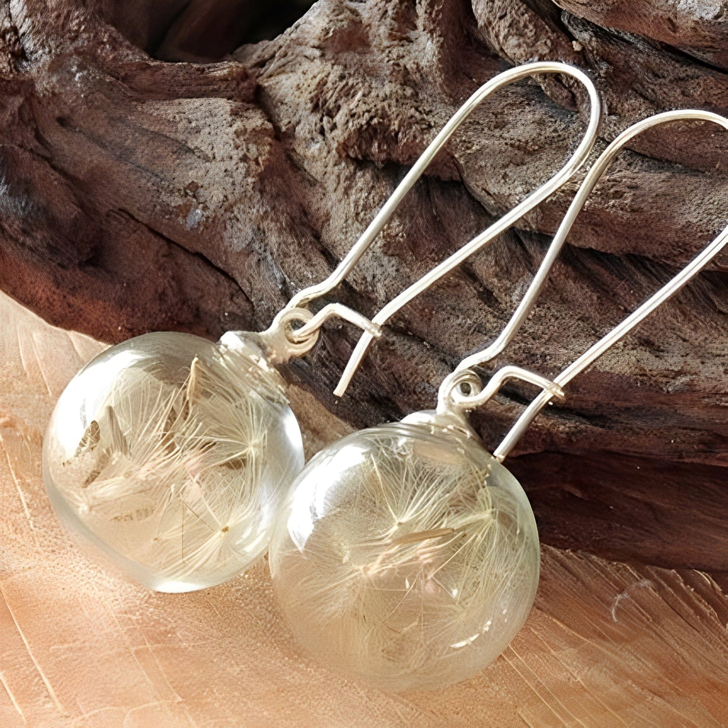 Liora – Silver earrings with dandelion motif