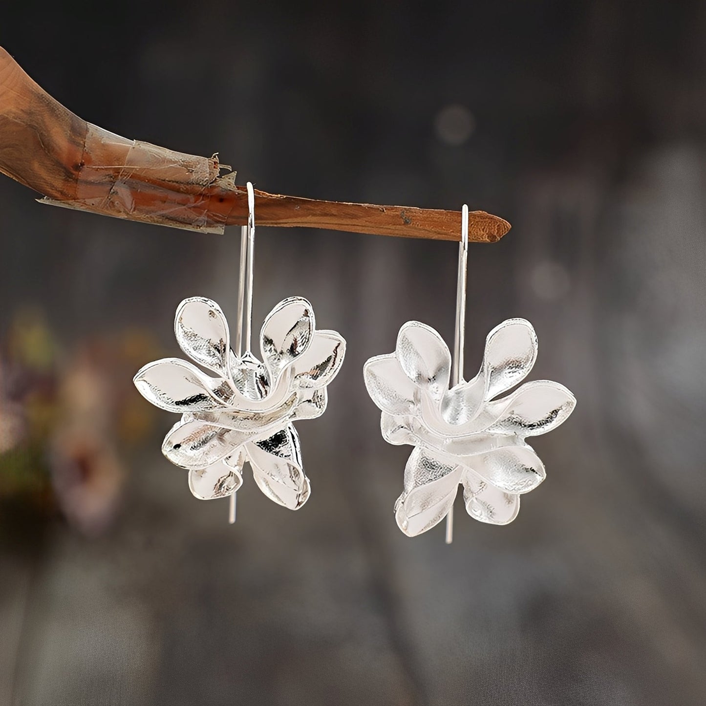 Chary – Vintage Silver Flower Earrings