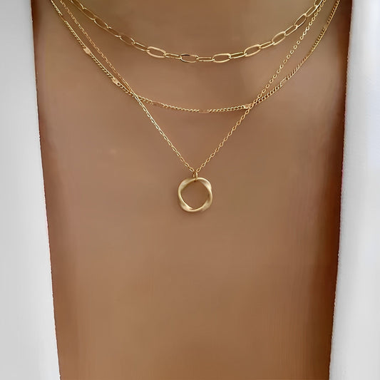 Ivana – Vintage-style necklace with a lot of charm