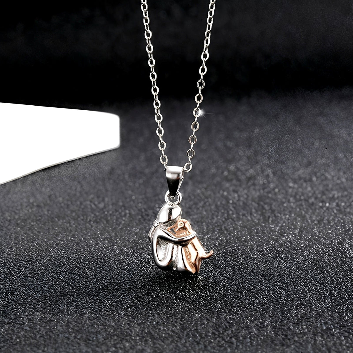 Neko – Necklace Pendant Hug Dog and Owner