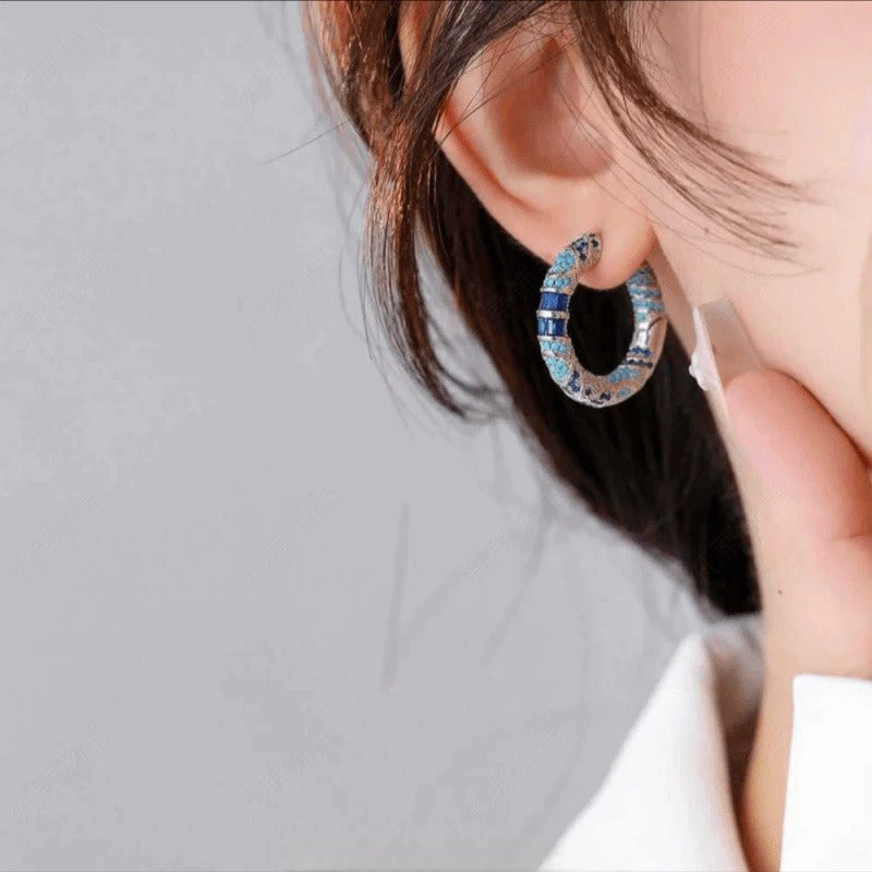 Naelle – Earrings made of Blue Zirconium