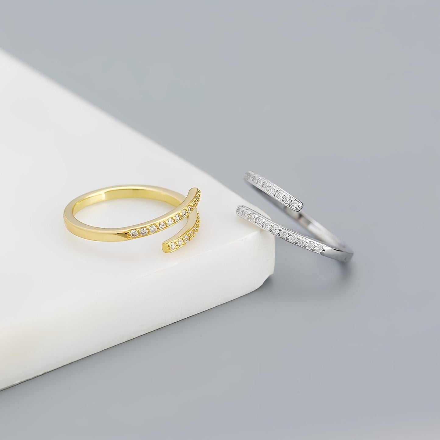 Anika – Stylish Ring