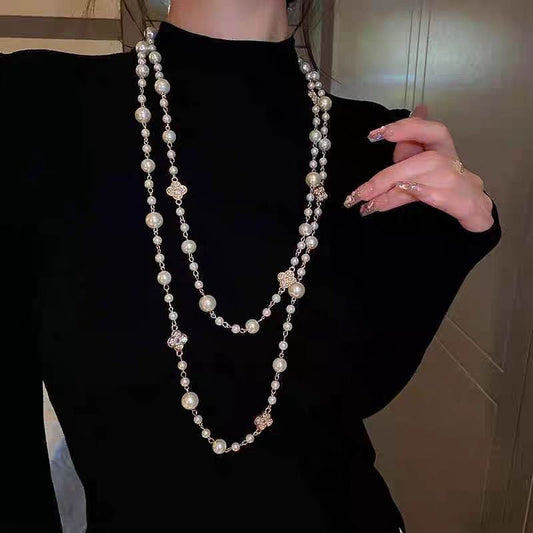Collen – Stylish Gold Necklace with Pearl