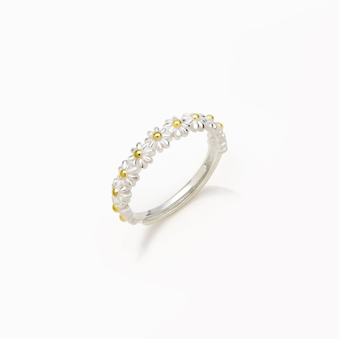 Dahliana – Daisy Ring in Silver Adjustable and Hand-Painted Enamel