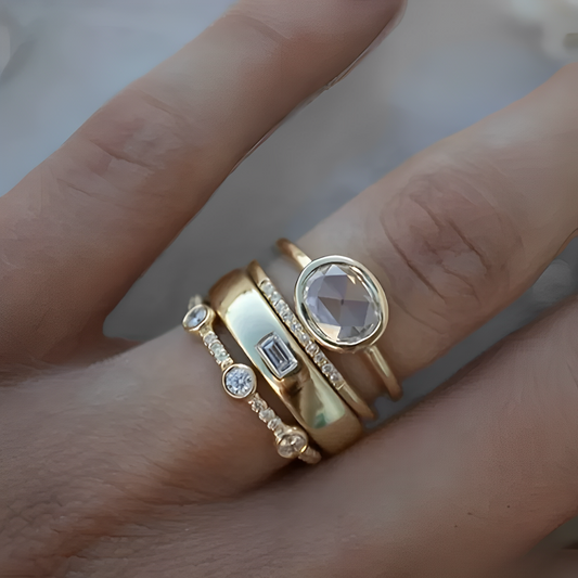Sylvie – Set of Vintage Rings in Gold with Zirconia