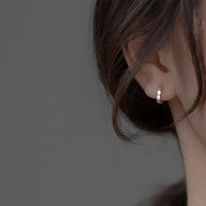 Mei – Geometric Sparkling Earring Clip