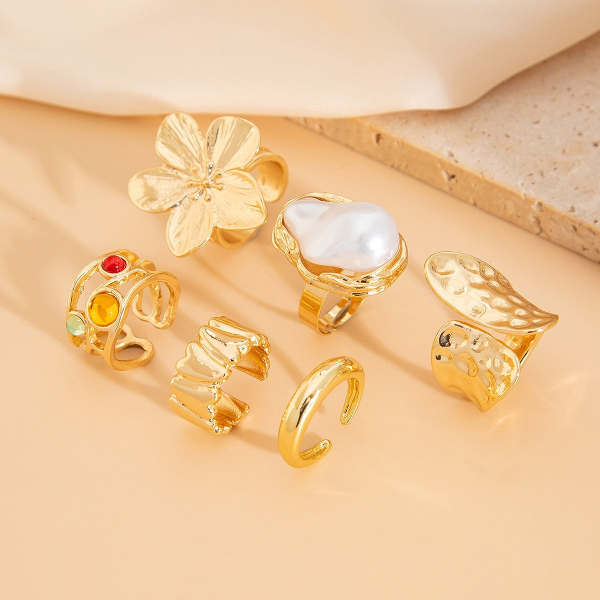 Merina – Set of 6 Eye-Catching Rings