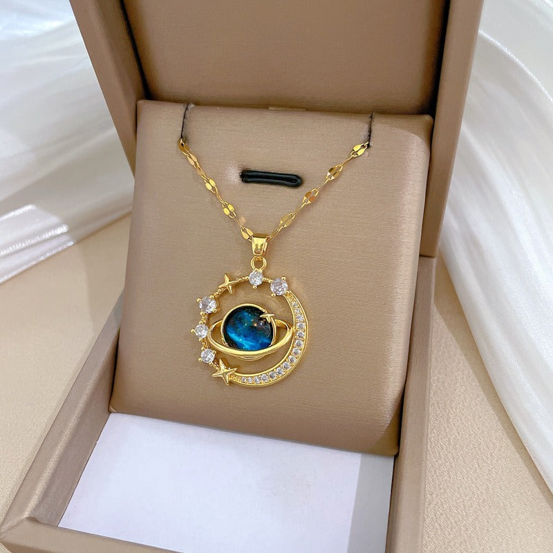 Stellar – Necklace with heavenly charm