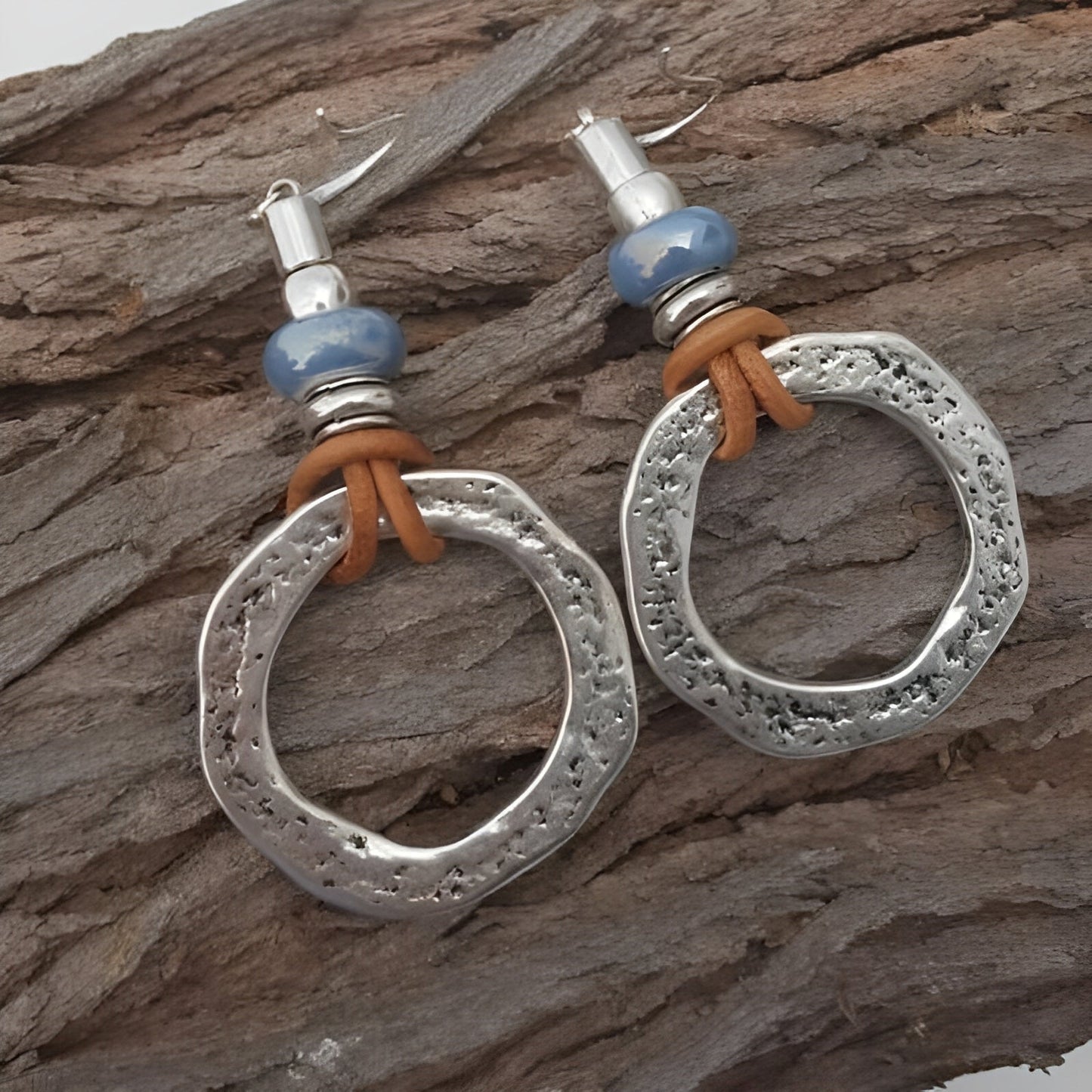 Mira – Silver Round Earrings in Boho Vintage Look