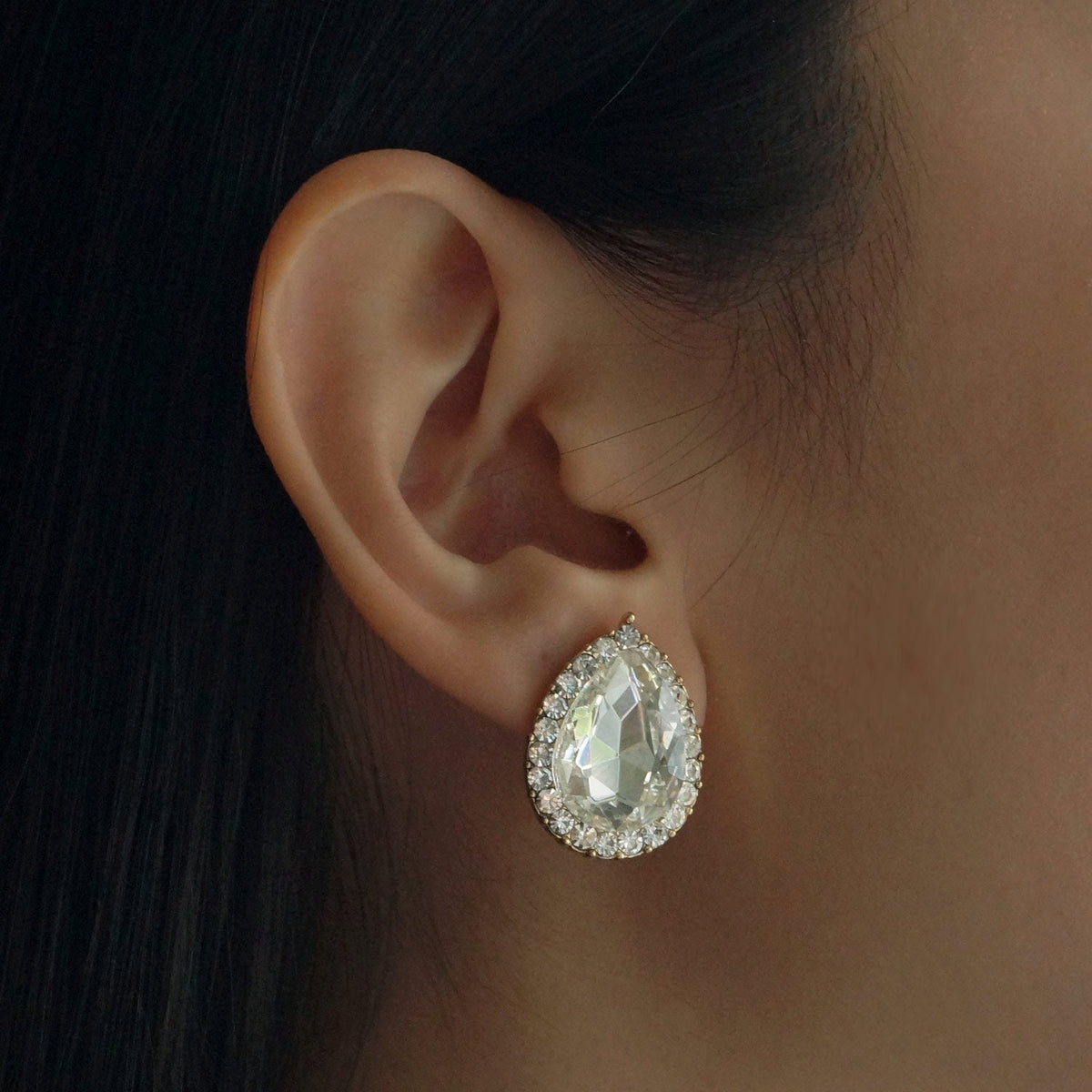 Lucy - Pear-Shaped Stud Earrings