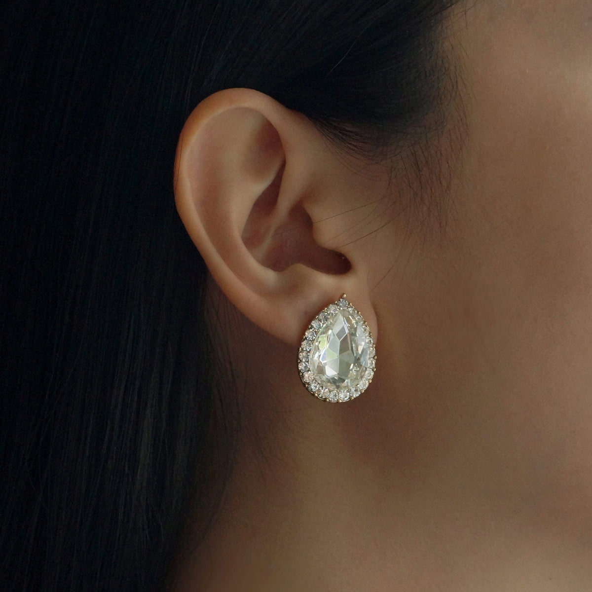 Lucy - Pear-Shaped Stud Earrings