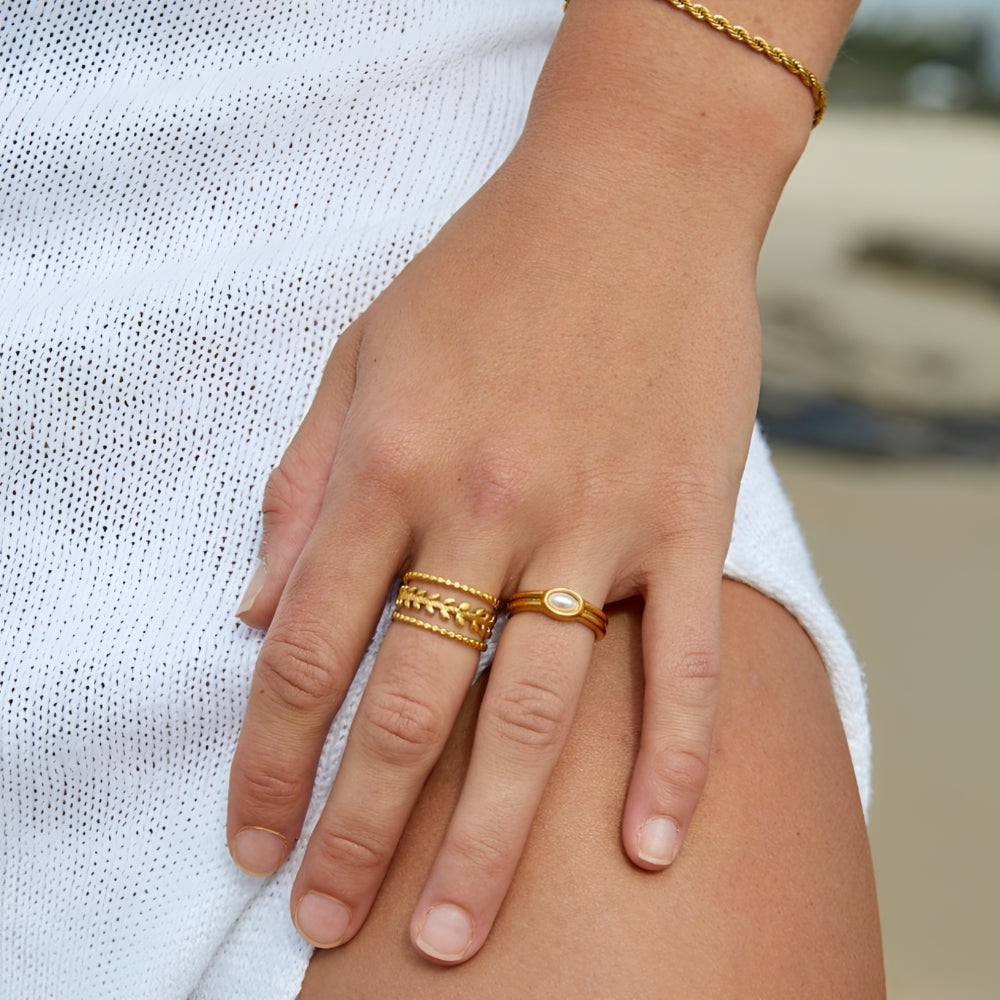Women’s Open Statement Ring with Multi-Row Leaf Design