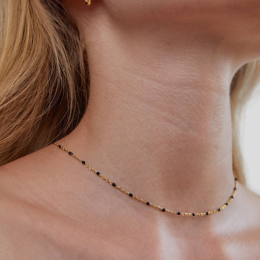Yara – Stylish Black Pearl Necklace