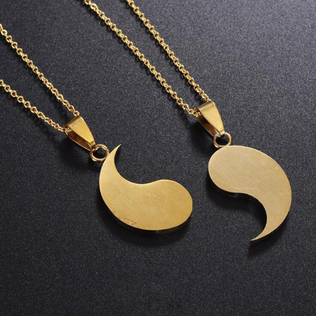 Tao – Divisible Yin Yang Necklace for Couples or Friends