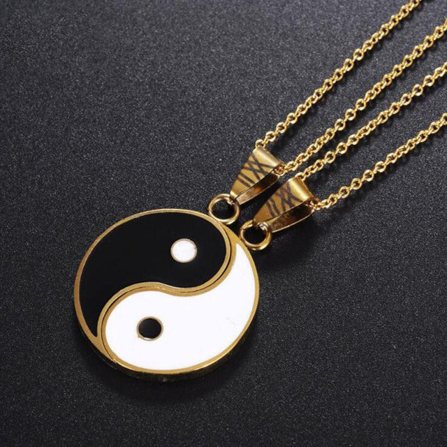 Tao – Divisible Yin Yang Necklace for Couples or Friends